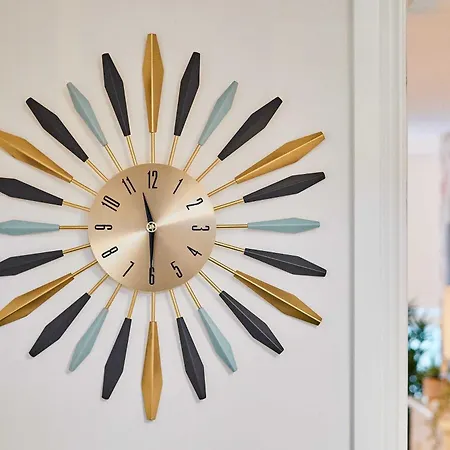 Host & - 1, Dane Court *